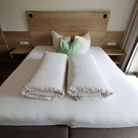 Appartement Zirbe Tux